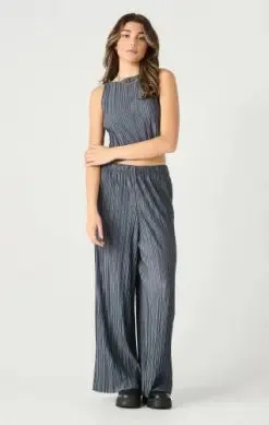 Dex Sleeveless Pleated Top Raw Hem