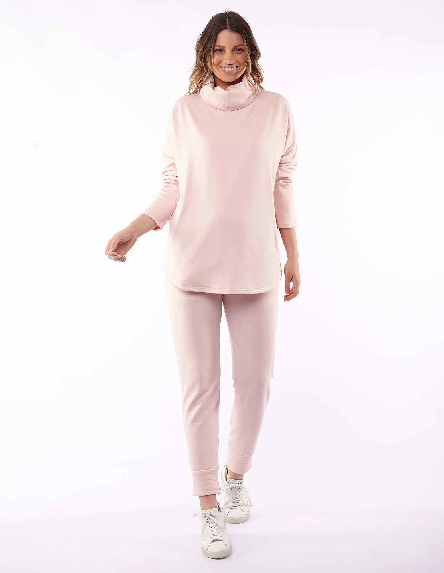 Foxwood || Luxe Cosy Cowl - Pink