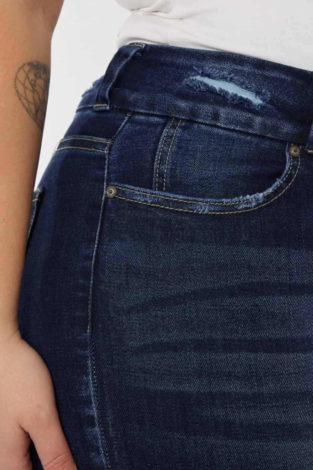 Kancan Full Size Raw Hem High Waist Jeans. Inseam 29"