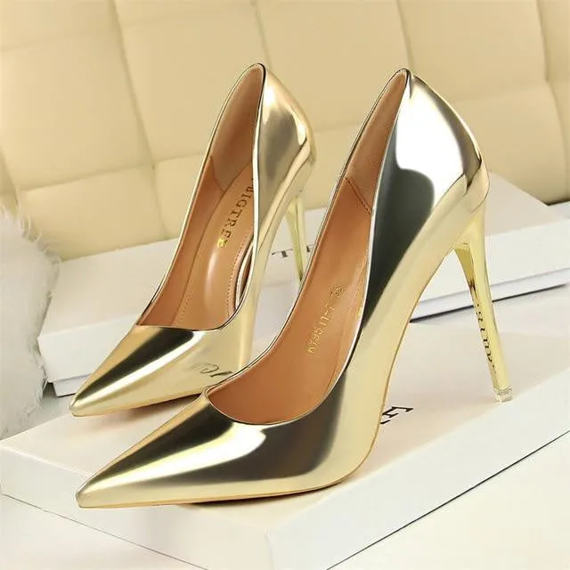Patent Leather Pump Shoe with High Heels