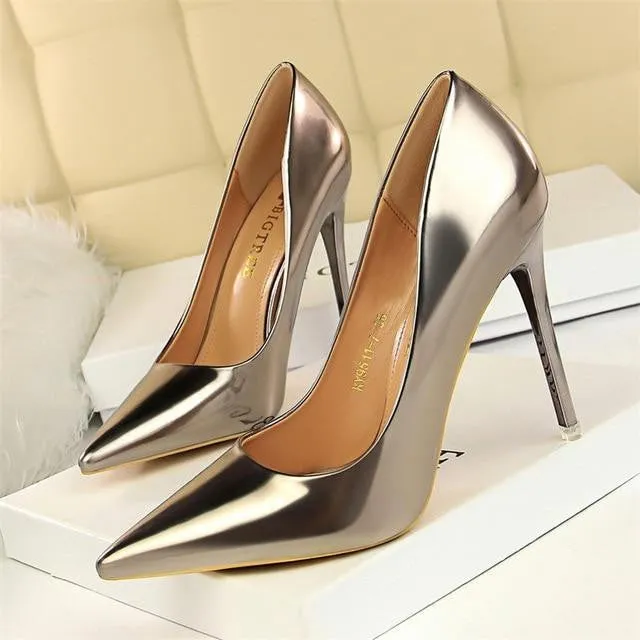 Patent Leather Pump Shoe with High Heels