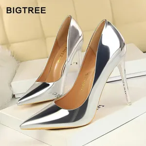 Patent Leather Pump Shoe with High Heels