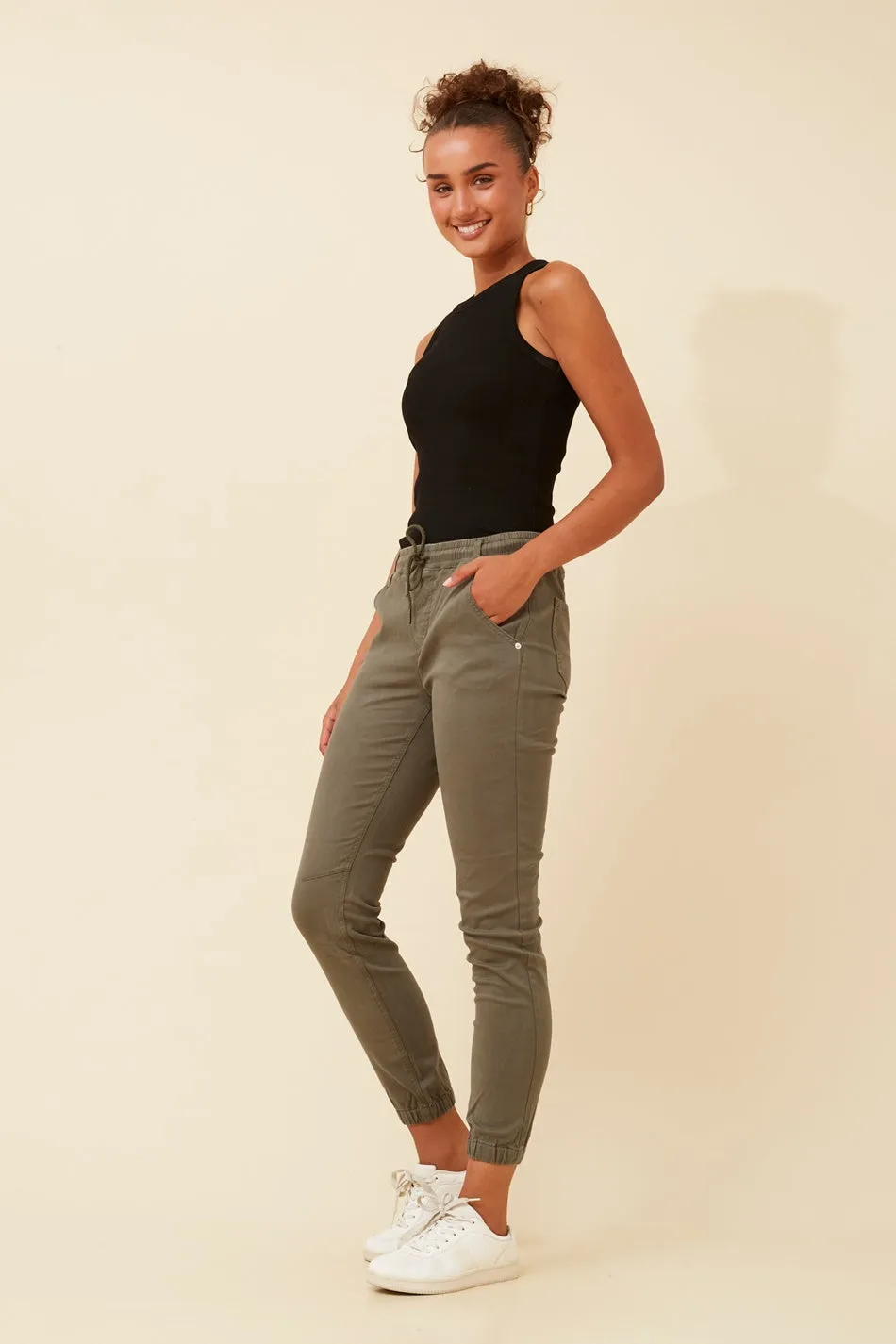 SANIA SOLID JOGGER PANTS