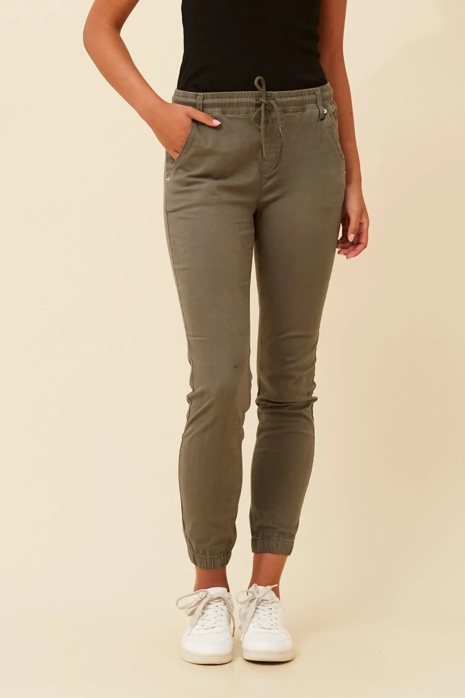 SANIA SOLID JOGGER PANTS