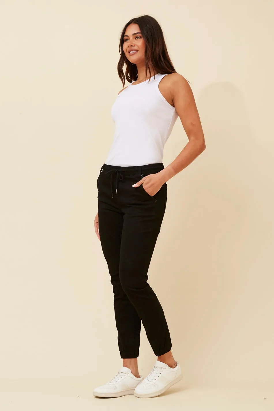 SANIA SOLID JOGGER PANTS