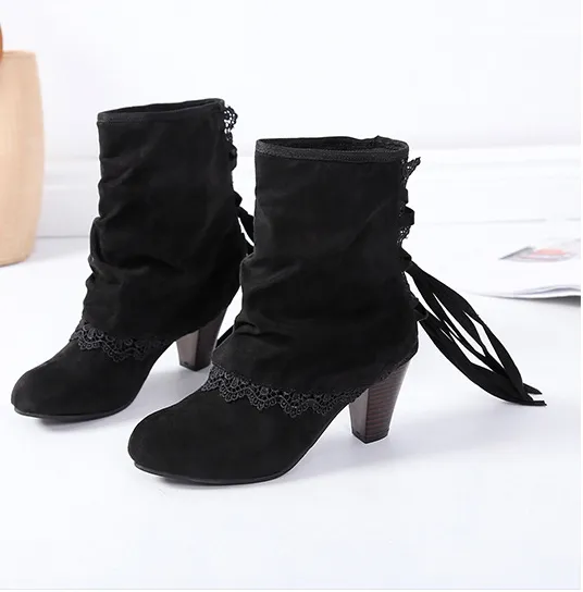 Solid Color Bandage Tasseled Shoes