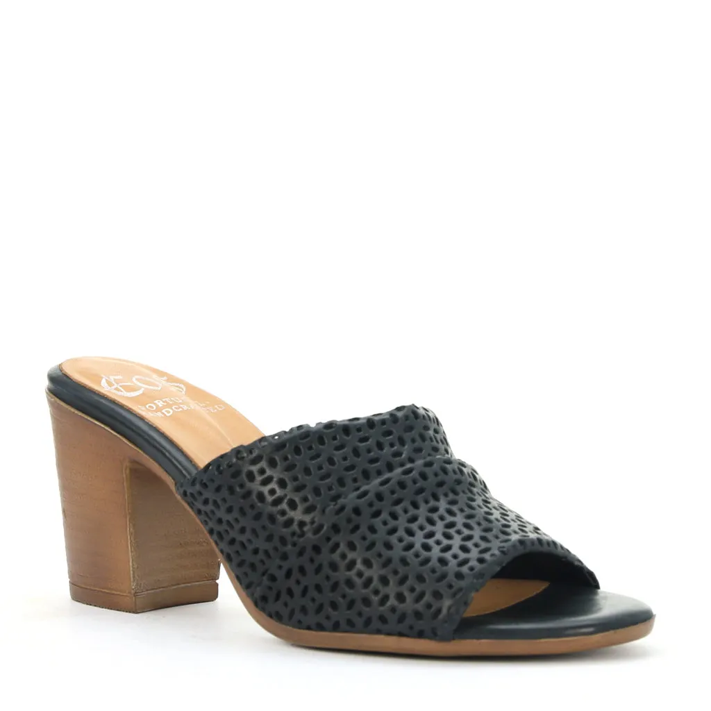 STAPLE LEATHER SLIDE SANDALS