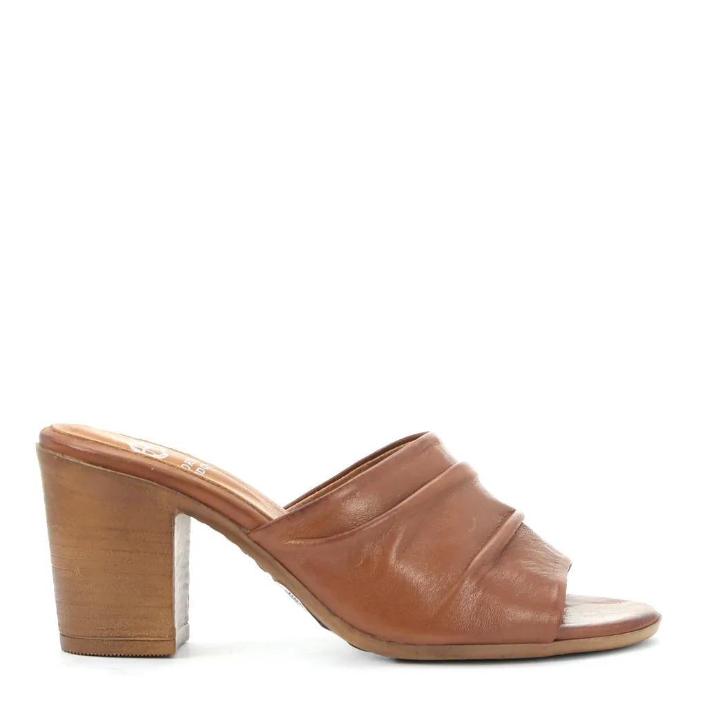 STAPLE LEATHER SLIDE SANDALS